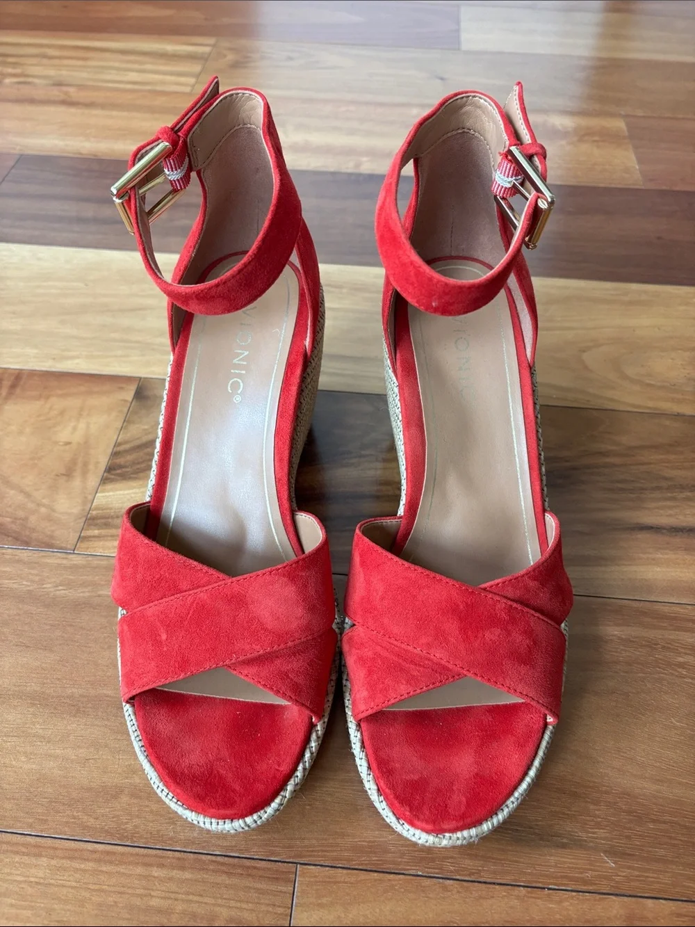 NWT Vionic wedge heels